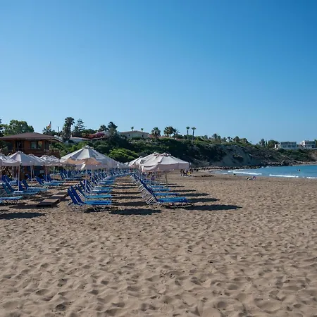 Katerina, Private Pool, Garden & 3 Ensuite Bedrooms Villa