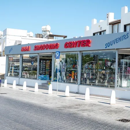 Katerina, Private Pool, Garden & 3 Ensuite Bedrooms * Péjia