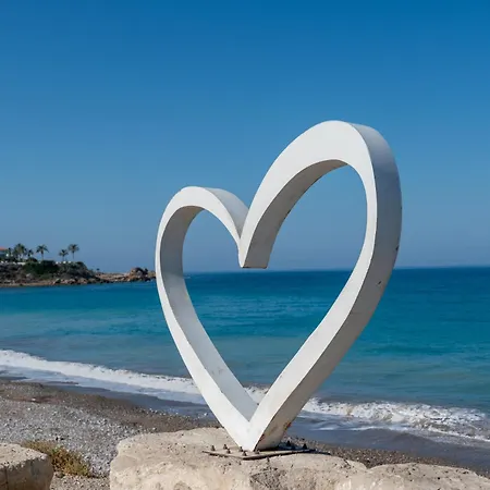 Katerina, Private Pool, Garden & 3 Ensuite Bedrooms Villa