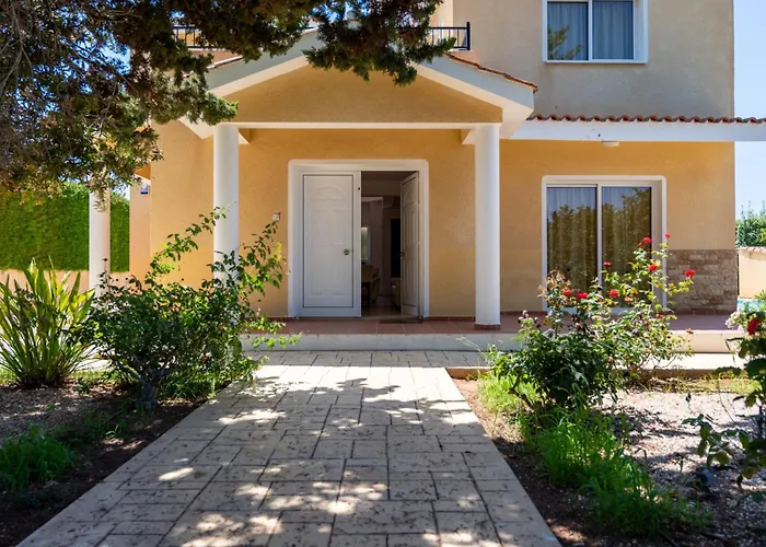 Katerina, Private Pool, Garden & 3 Ensuite Bedrooms Vila *